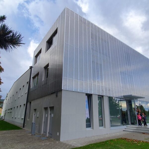 Dostavba telocvicny v Palkovicich_uvodni foto